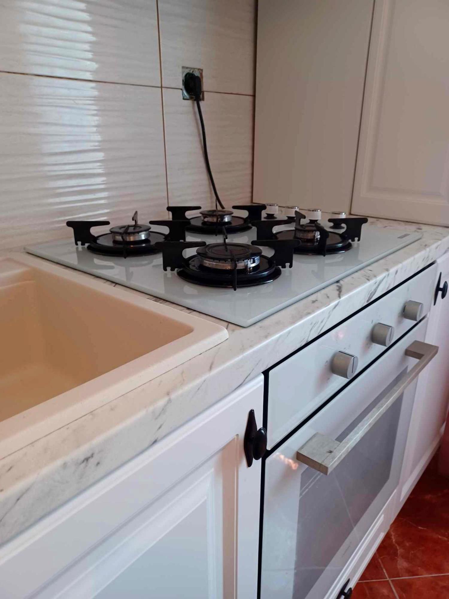 BistriţaParc Side Apartamentアパートメント エクステリア 写真